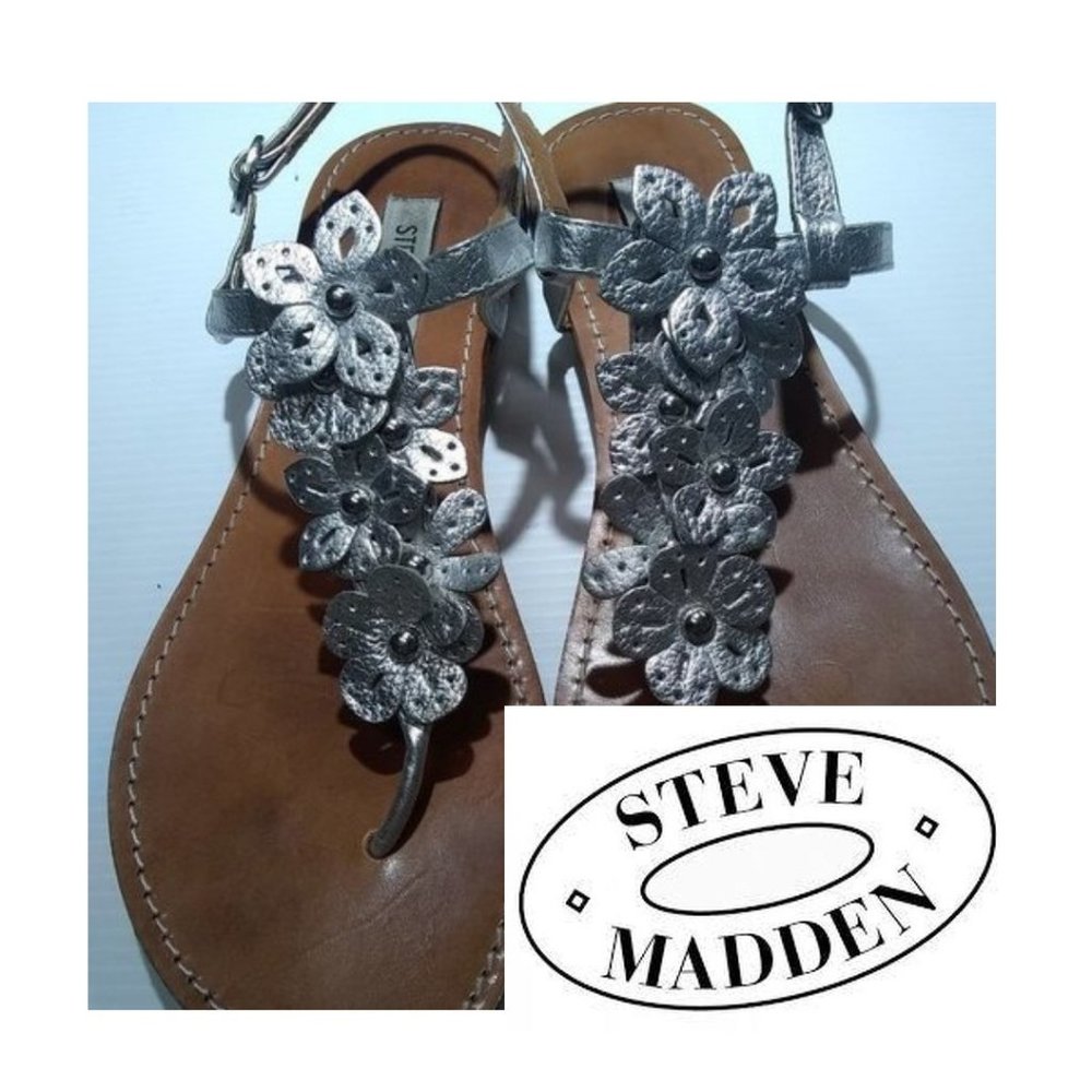 4/$30 SUPER CUTE STEVE MADDEN FLOWER SANDALS